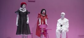 Lo zoo di vetro tra clown e Pierrot