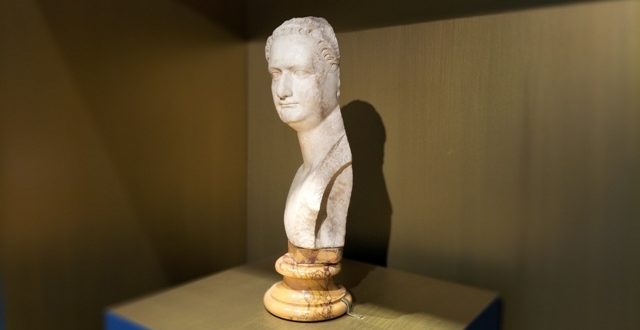 L’imperatore nato sul Quirinale torna nel suo tempio